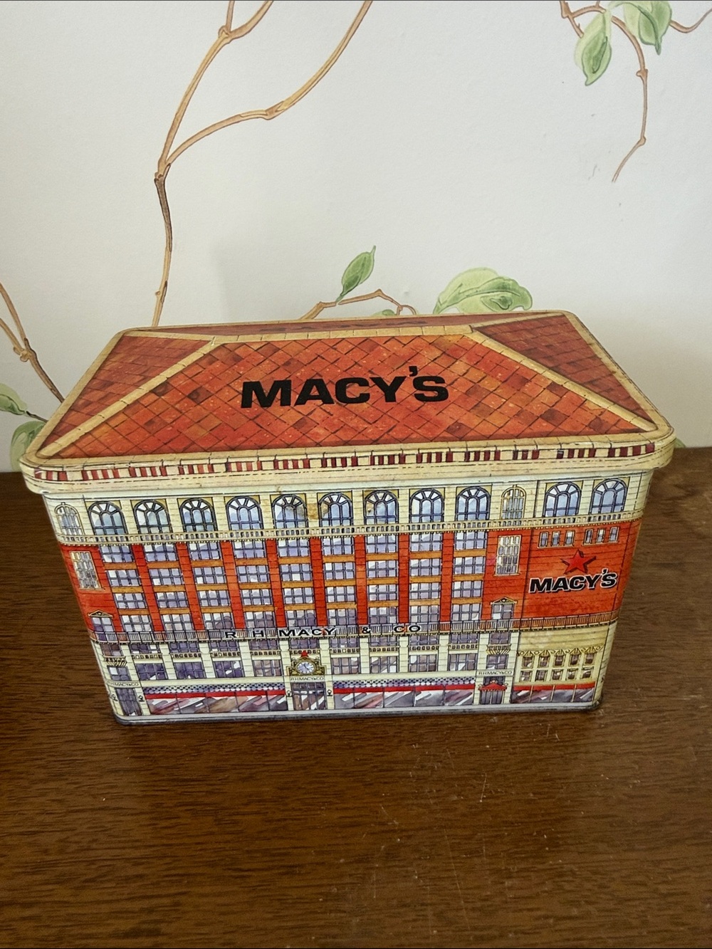 Vintage Macy's New York City Department Store Building Tin Box